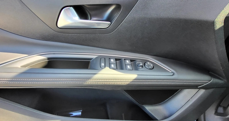 Peugeot 5008 cena 180200 przebieg: 3, rok produkcji 2024 z Wisła małe 781